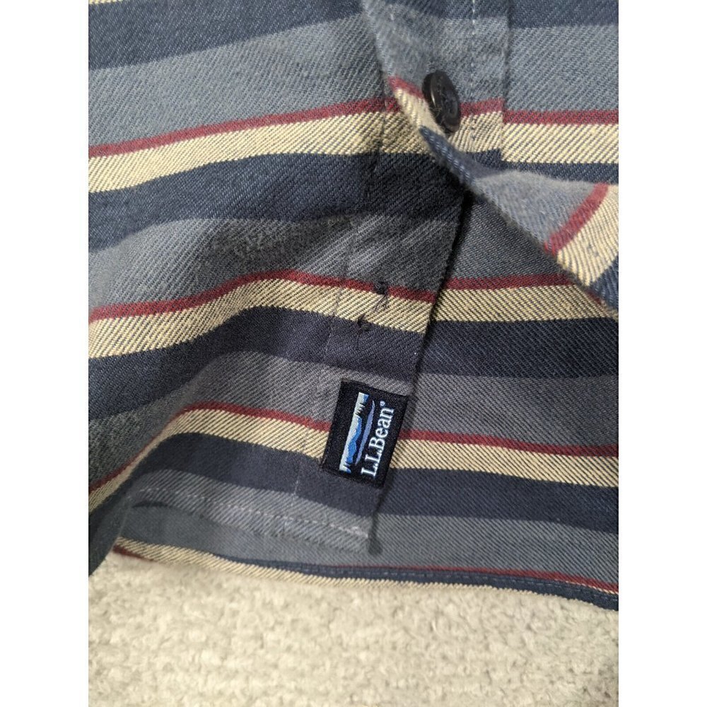 LL Bean Comfort Stretch Flannel Button Shirt Mens Medium Stripe Traditional Fit - Picture 10 of 11